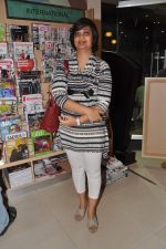 at Anusha Subramaniam_s book launch in Kemps Corner, Mumbai on 28th Nov 2012 (1).JPG
